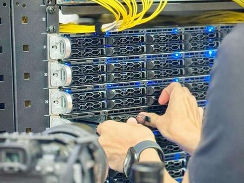 What Is VPS Hosting? A Beginner's Guide